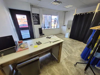 38 Chorley Road, Manchester, Investment - Mixed use / Retail For Sale - 20230118_124203.jpg