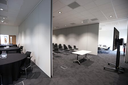 The Skylark - First Floor Offices, Westcott Venture Park, Aylesbury, E (Commercial / Business / Service) / Office To Let - Westcott Open Day - ed nix 107.JPG