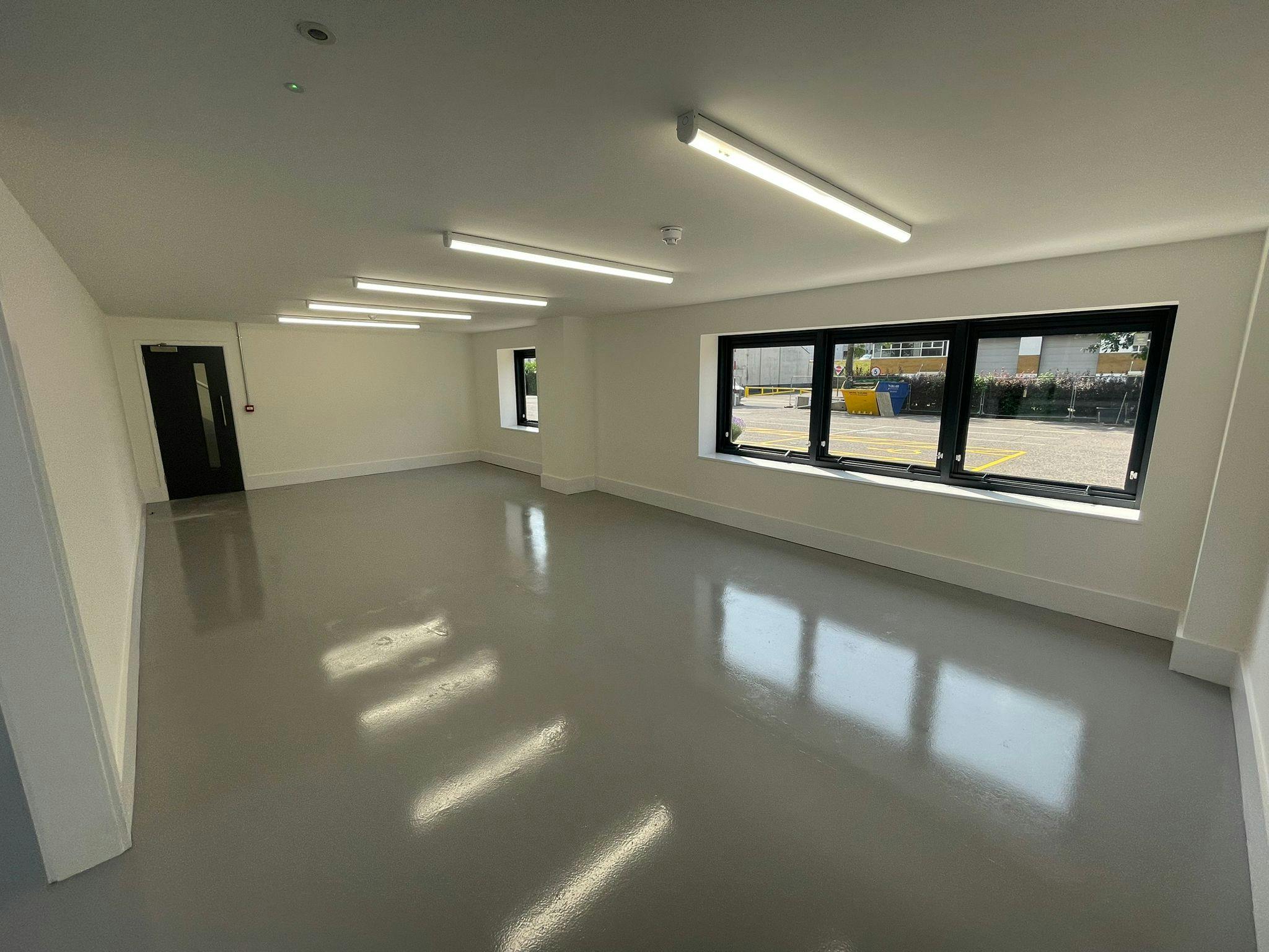Riverview, 140-146 Cardiff Road, Reading, Warehouse & Industrial To Let - unit 3 1.jpg