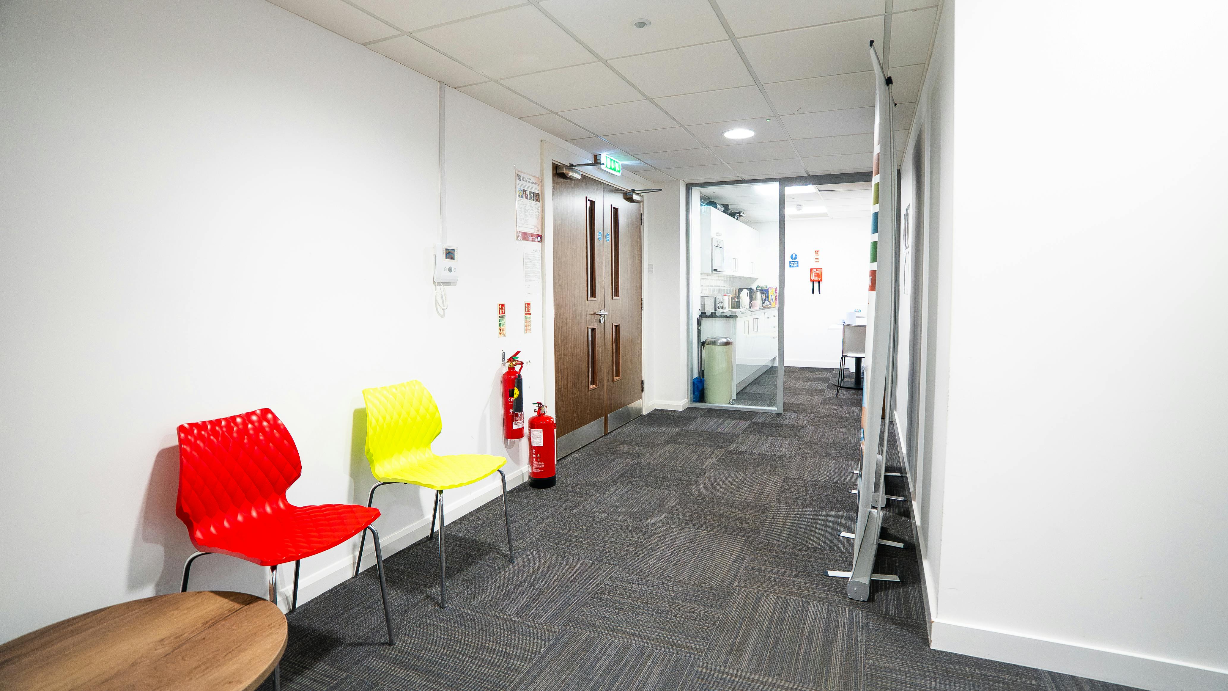 St. Andrews House, The Headrow, Leeds, Office To Let - DSC00215.jpg