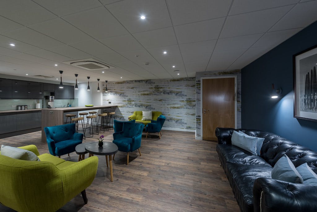 Office in Basingstoke - photo 4