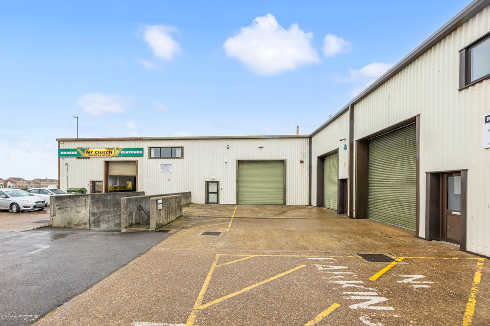 Unit 2, The Cyril Richings Business Centre - Cyril Richings Buisness Centre, Unit 2-019.JPG