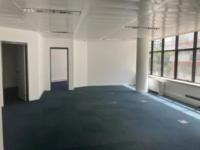 Duque de Ávila 185, Av. Duque D'Ávila, 185, Lisboa, Office To Let / For Sale - fmw2nmqykjeozhmyzrcq.jpg