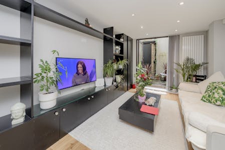 113 Clarendon Road, London, High Street Retail For Sale - 113 clarendon rd5082.jpg