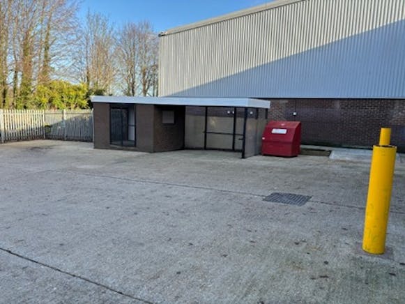 Unit D1 Grafton Way, West Ham Industrial Estate, Basingstoke, Industrial To Let - D1GPicture18 - 19 12 2025.jpg
