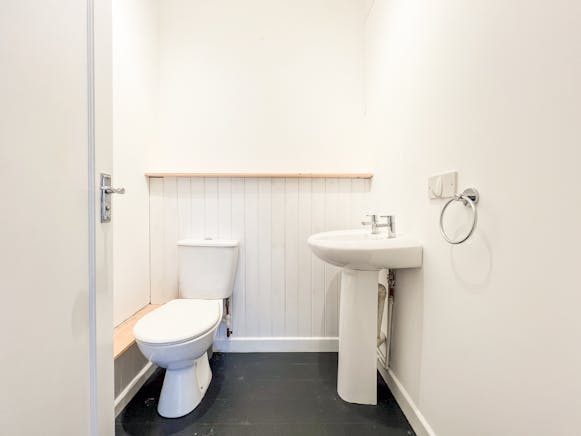 32 & 32A New Road, Porthcawl, Other / Retail For Sale - 32 New Road-106.jpg