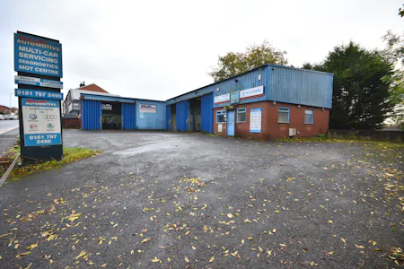 168 Rochdale Old Road, Bury, Workshops To Let - External