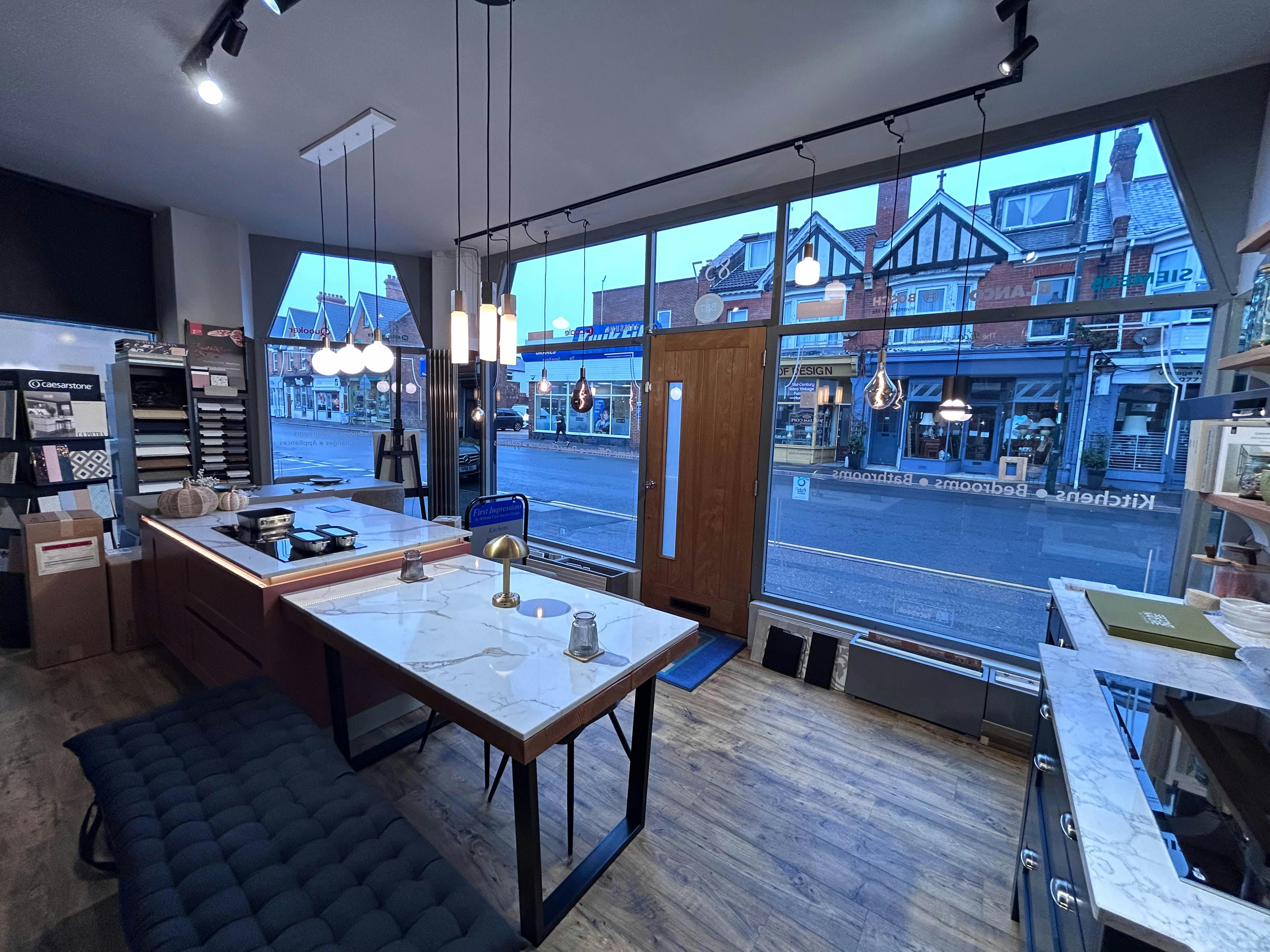 Retail/Shop in Bournemouth - photo 4