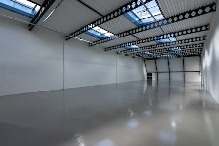 Unit 8 Westpoint Trading Estate, Acton, Industrial / Warehouse To Let - Westpoint Acton INT 78  Sept 2312.jpg