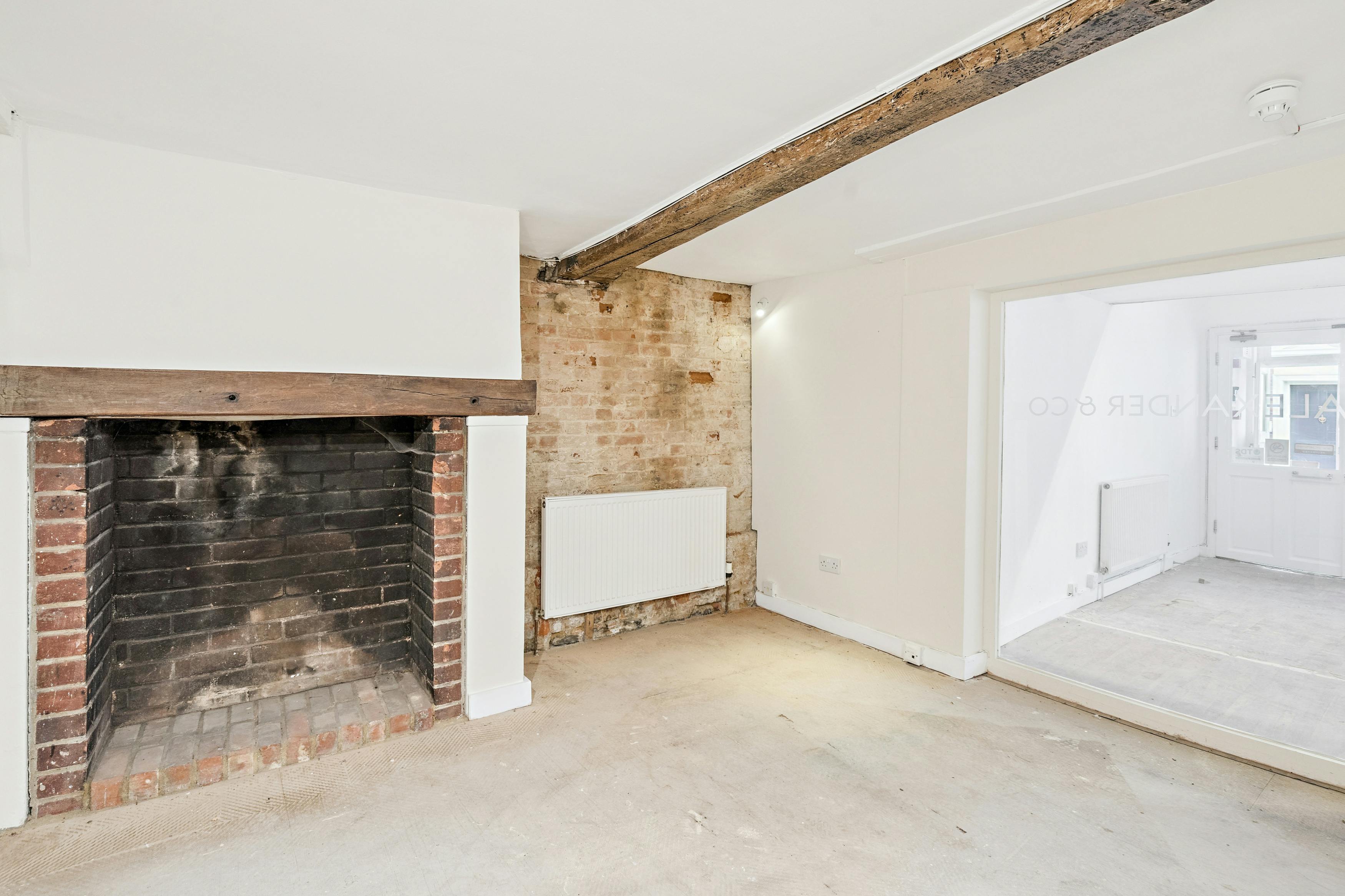 15 Temple Street, Aylesbury, Offices To Let - DSC00275-1872b0914deeb4a3c763b6d1e3262c10.jpg