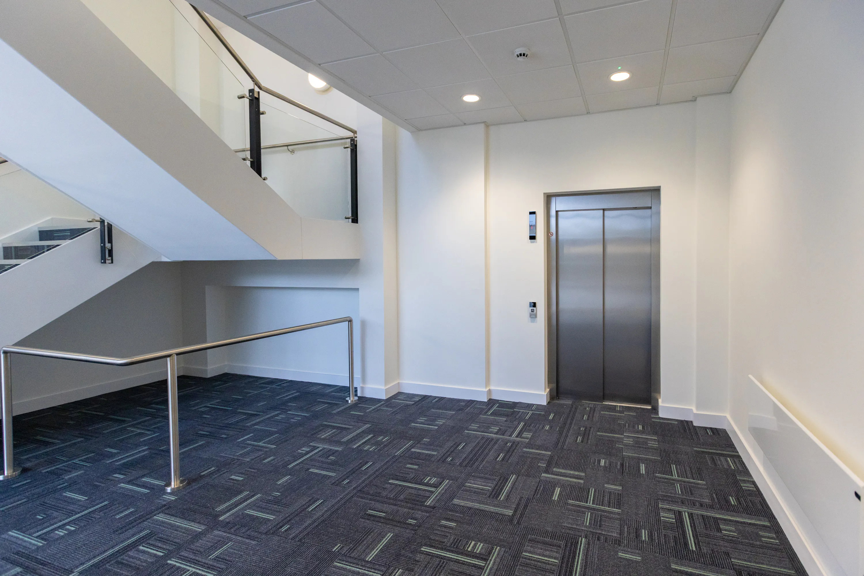 Unit 21 T45, Aire Valley Road, Leeds, West Yorkshire, LS9 0AA