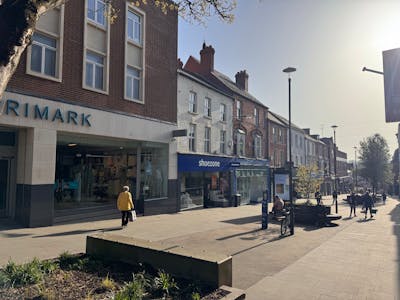 23 Middle Street, Yeovil, Retail To Let - IMG_2203.JPG