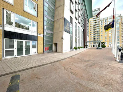 49 Westferry Circus, London, Other To Let - 045a68a584e05c4d5a1d635a0f321c21.jpeg