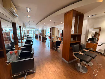14 High Street, Wickford, Retail To Let - WhatsApp Image 2026-08-19 at 10.50.57 (4).jpeg