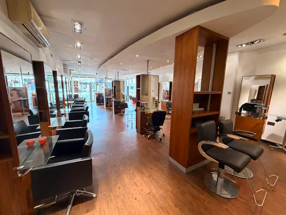 14 High Street, Wickford, Retail To Let - WhatsApp Image 2026-08-19 at 10.50.57 (4).jpeg