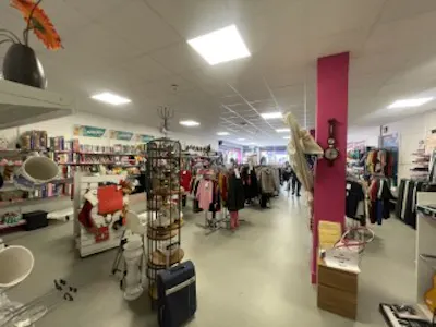 46 Wind Street, Neath-Port Talbot, Retail / Retail - In Town To Let - 3fb5a107-7642-4e00-8e0a-e3f666941449.jpg