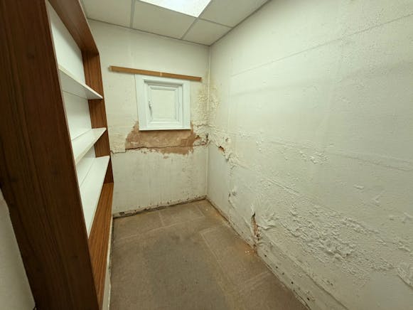 Right Side, 57 London Road, Southend-on-Sea, Retail To Let - IMG20251202WA0015.jpg