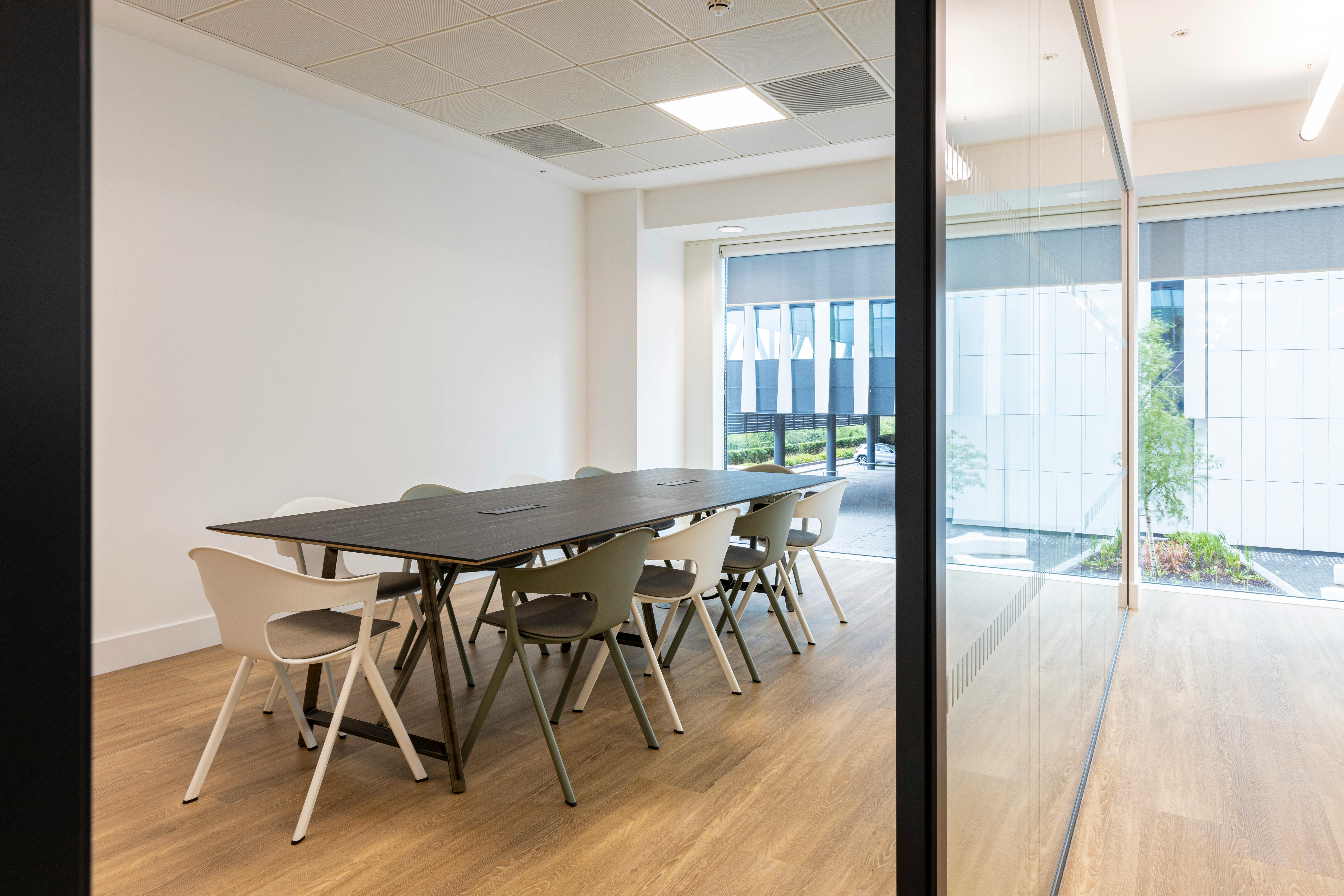 No.3 Forbury Place image 4