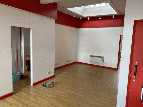 9 Market Place, Basingstoke, Investment / Development / Retail For Sale - IMG_2487.JPG