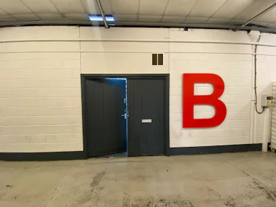 Unit B, Leeds, Industrial/Logistics To Let - IMG_2498.jpg