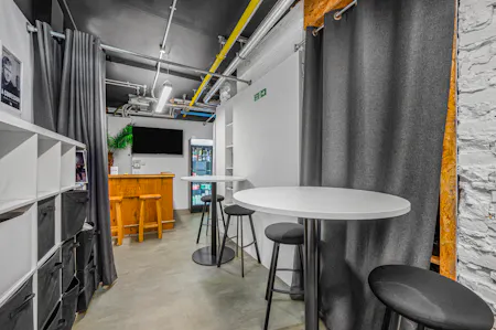 Ground Floor, 3-11 Eyre Street Hill, Clerkenwell, Office To Let - office 4.jpg