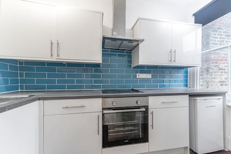 Woodlands Park Road, London, Residential Flat To Let - Kitchen