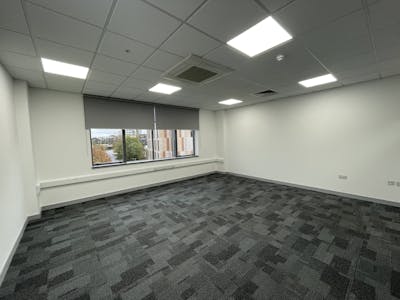 160 Falcon Road, London, Office To Let - IMG_1497.jpeg