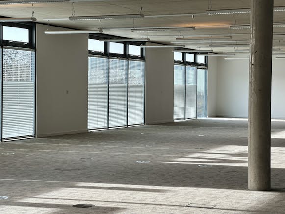 Building 210, The Village, Luton, Office To Let - First Floor Suite A 3.JPG