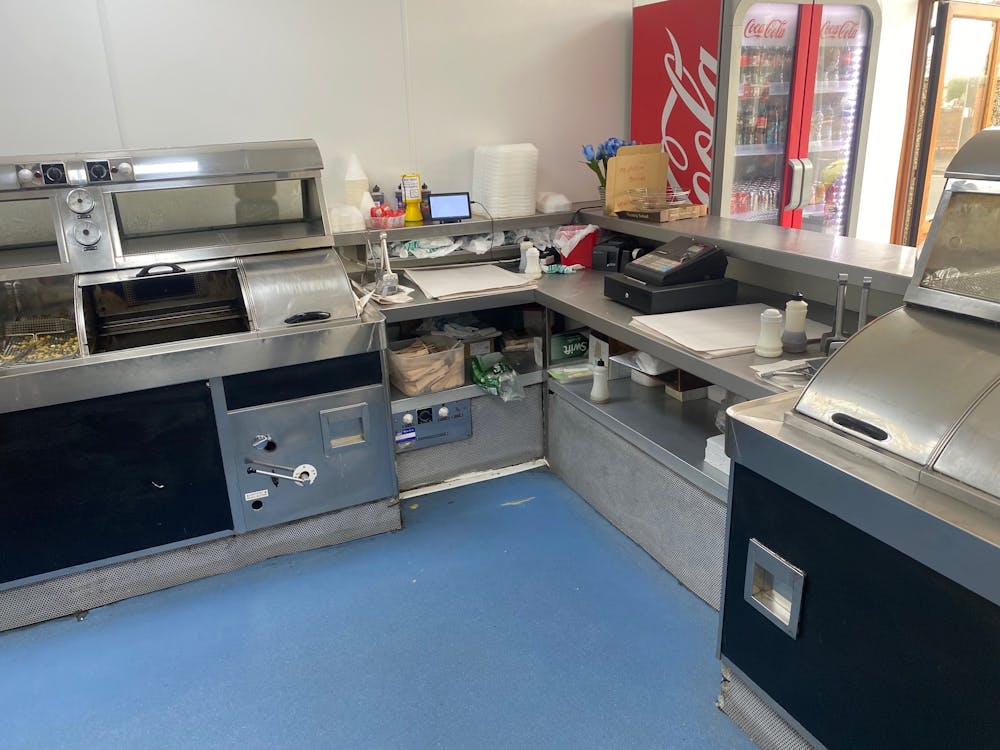 86 Vicarage Road - Chipshop2.jpg