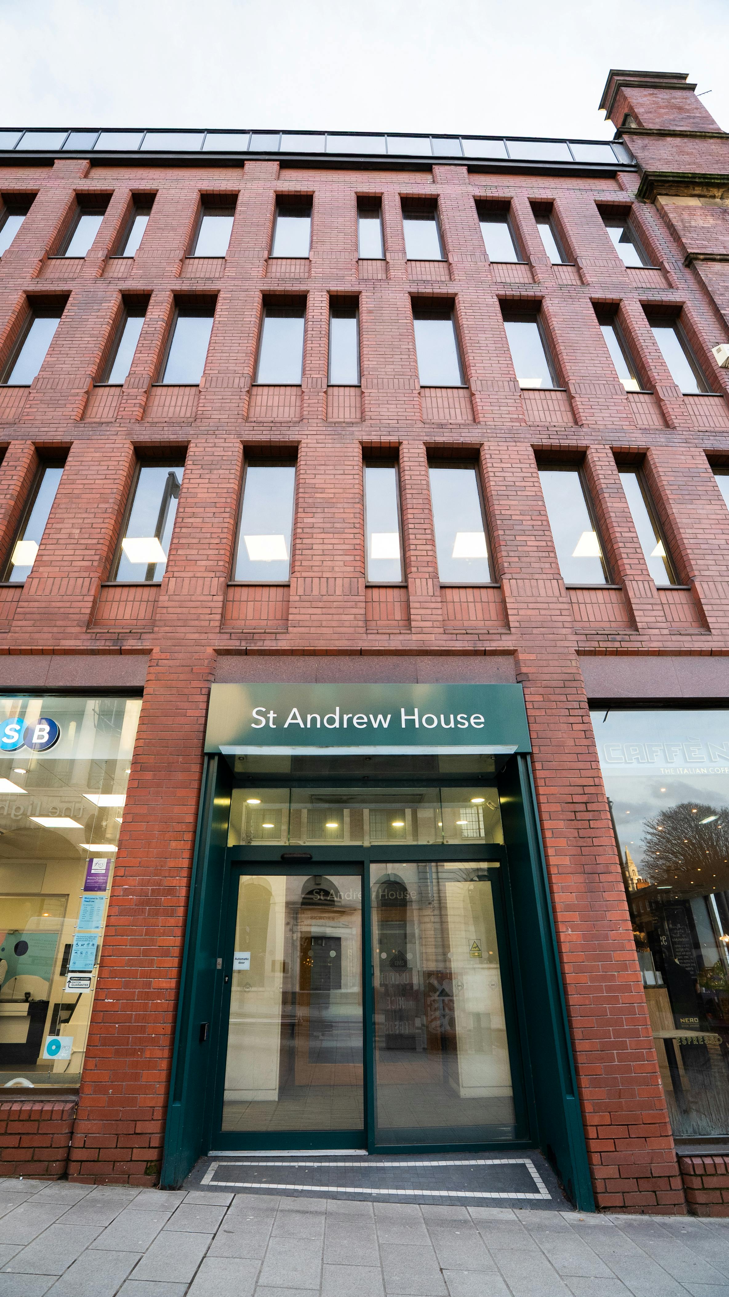 St. Andrews House, The Headrow, Leeds, Office To Let - DSC00177.jpg