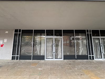 144 Powis Street, London, Retail To Let - IMG_3995.JPG