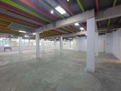 Kelvin Way, Unit 2/3, Crawley, Leisure / Office / Trade Counter / Showroom / Industrial / Warehouse To Let - 4.jpg