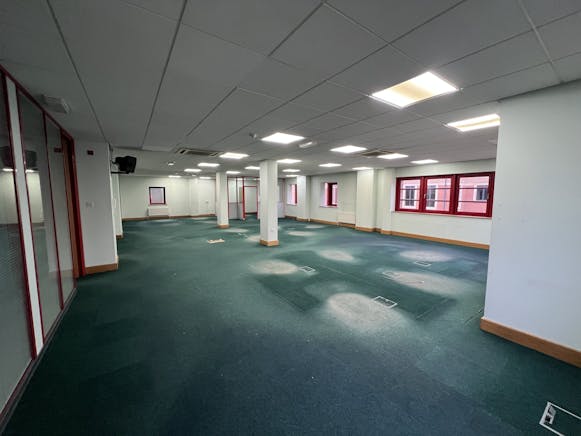 48 Victoria Road, Leeds, Offices To Let - IMG_7454.jpeg