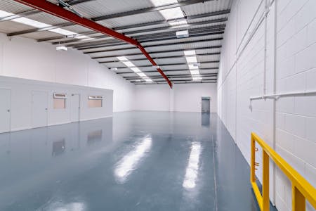 Fieldhead Business Park, Great Russell Court, Bradford, Industrial/Logistics / Trade Counter To Let - 8617038-interior03-800.jpg