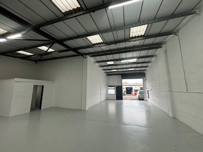 Unit 7, Albion Industrial Estate, Pontypridd, Industrial To Let - 7 albion 2.jpg