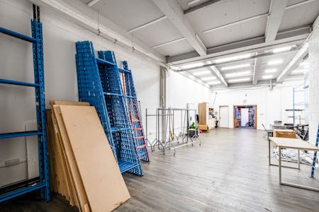 Unit 3 - 18 Plumbers Row, London, Retail To Let - Plumbers Row 18 U3 - Low Res 1.jpg