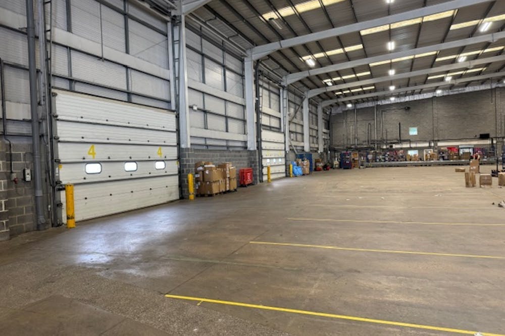 Valor Park, Gatwick 40, Fleming Way, Crawley, Warehouse & Industrial To Let - Image 2.jpeg