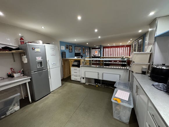 Cafe & Deli To Let, 7 Westwood Square, Glasgow To Let - IMG_0383.jpg