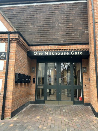 1 Milkhouse Gate, Suite 4 (Part), Guildford, Offices / Serviced Offices To Let - IMG_4450.jpg