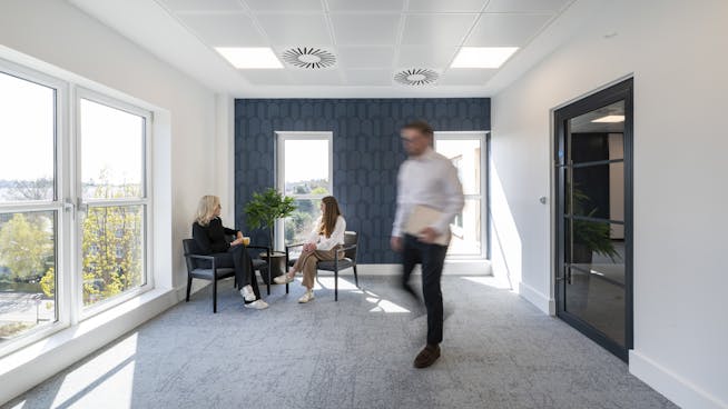 3rd Floor, 45 London Road, Reigate, Offices To Let - 45 London Road Reigate_49.jpg