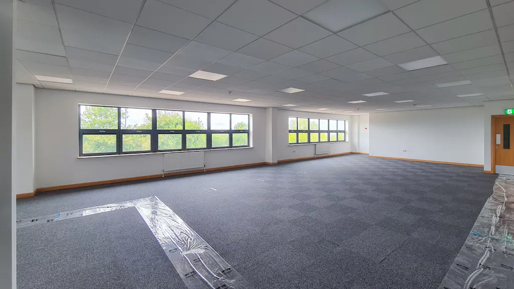 14-OFFICE_1