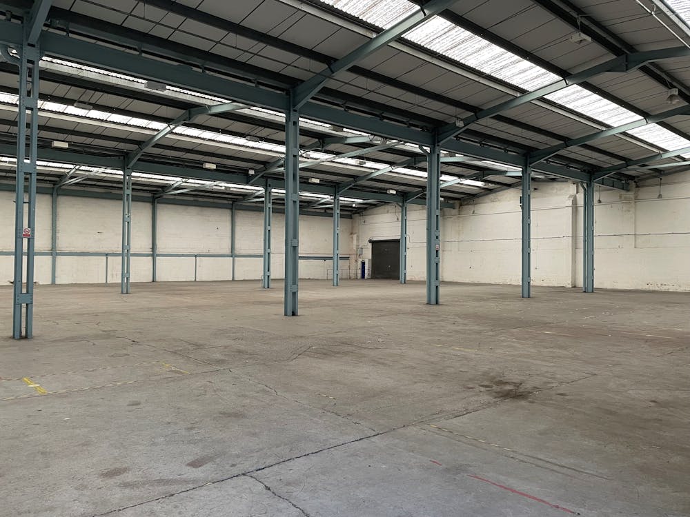 Unit 5-6, Church Lane Industrial Estate, West Bromwich, Industrial/Logistics To Let - Church Lane Ind Estate West Bromwich Unit 5  6  internal 1.JPG