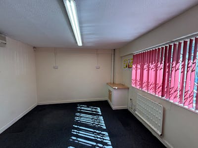 Unit 41, Llantarnam Industrial Park, Cwmbran, Industrial To Let - IMG_8170.jpeg