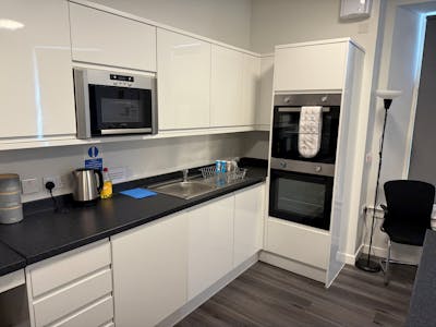 35 - 37 Upper Craigs, Stirling, Student Accommodation For Sale - Kitchen resized.jpg