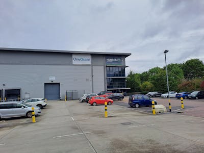 Unit 4 Voltage Business Centre, Enfield, Industrial/Logistics / Office To Let - 20240927_130206.jpg