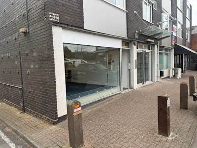 Unit 1 Haydon House, Studley, Retail To Let - IMG_6612.JPG