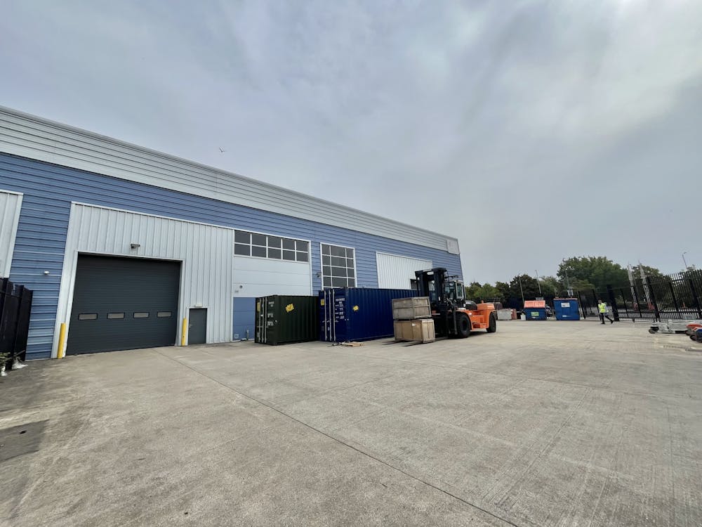 Units 5 & 6 South Cargo Centre - IMG_6602.jpg