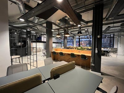 St. Stephens House, Bristol, Office To Let - IMG_1788.JPG