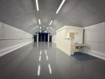 Arch 178 Lambeth Road, Waterloo, Waterloo, Industrial / Office To Let - 20260216_145835092_iOS.jpg