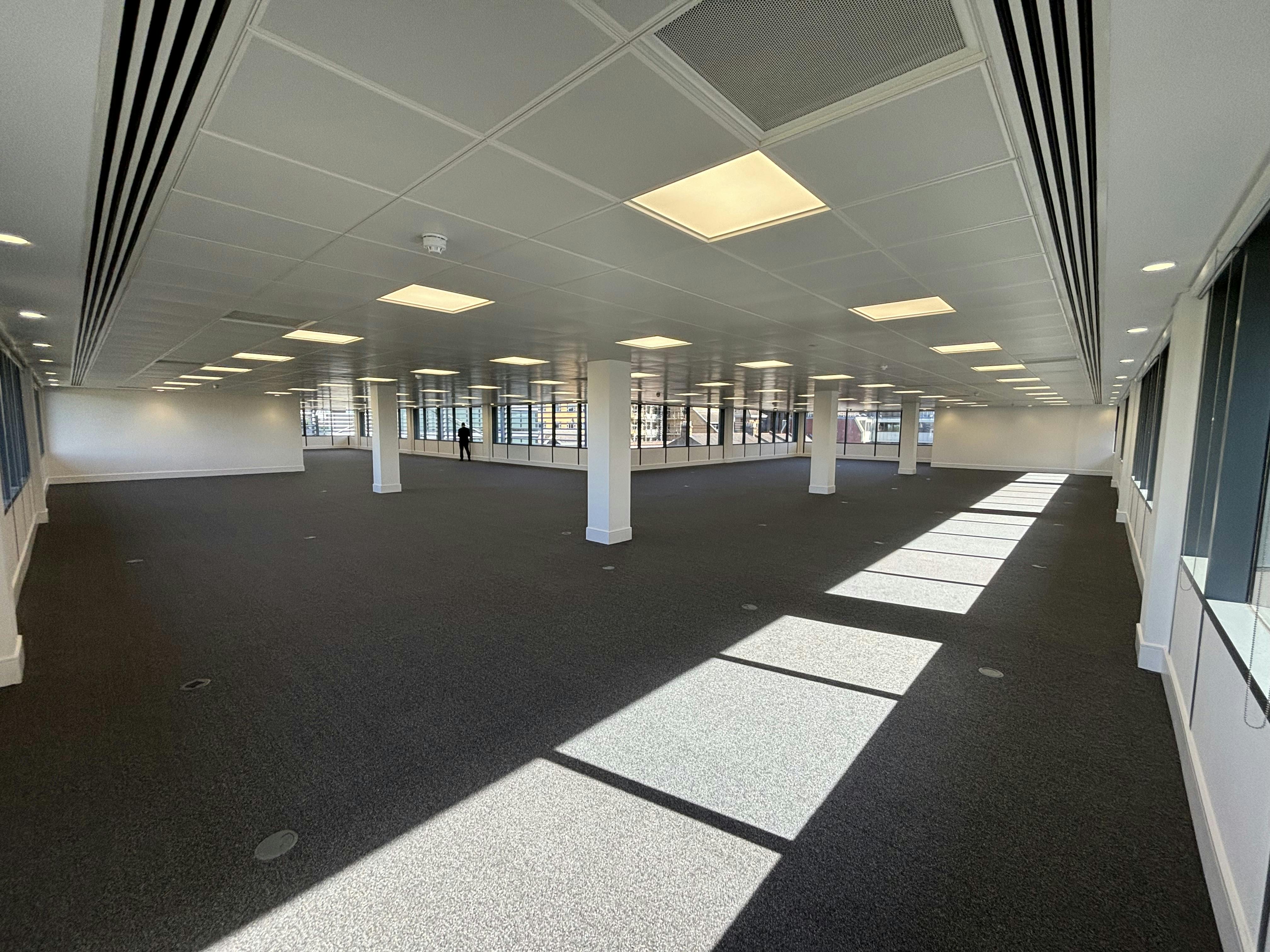 One Christchurch Way, Woking, Offices To Let - IMG_8143.JPG